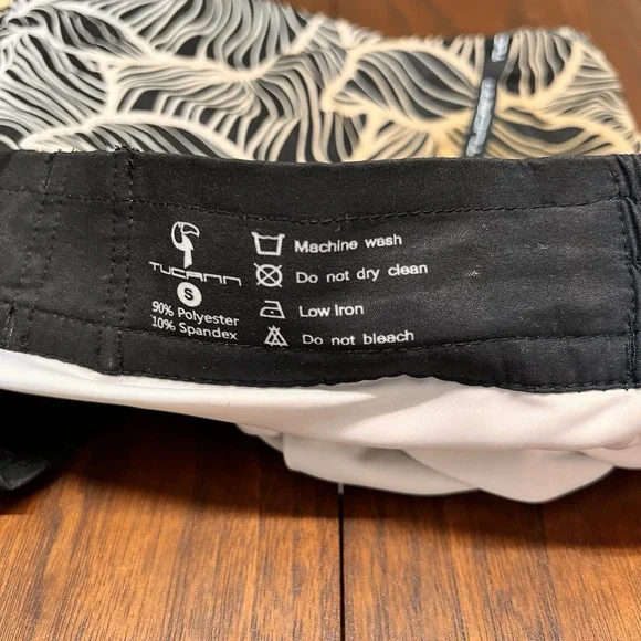 Tucann Swim Trunks Shorts Men (S) 3 Lined Pocket Black Gold Leaf 28 Waist
